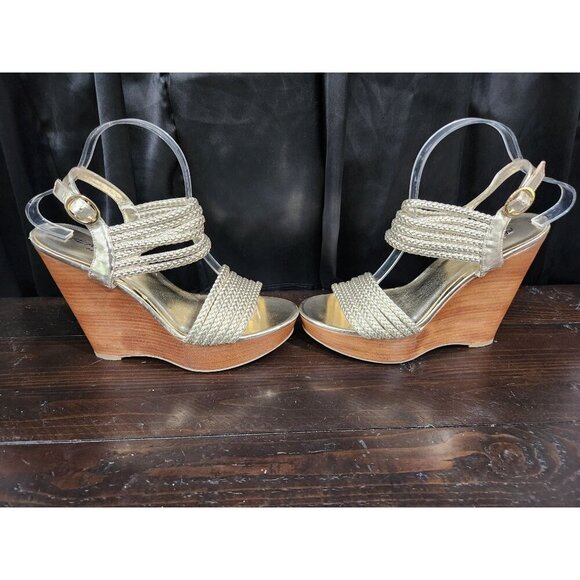 Kenneth Cole Reaction Bend Away Gold Wedge Sandals/Sz. 9M - Picture 4 of 9